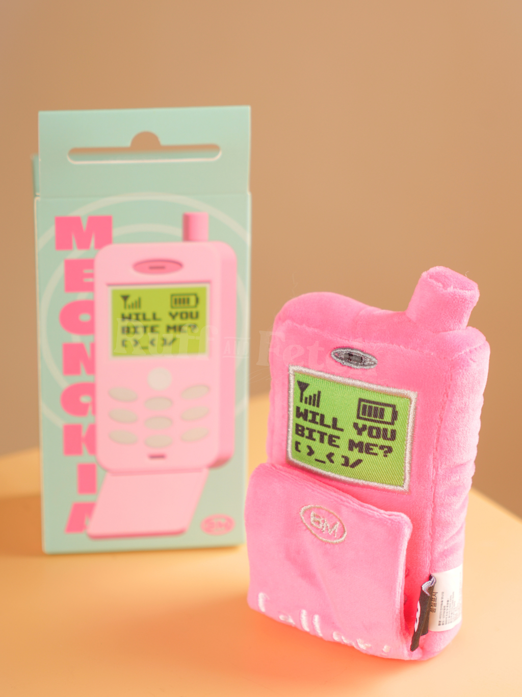 Biteme | 螢光粉紅復古手機玩具